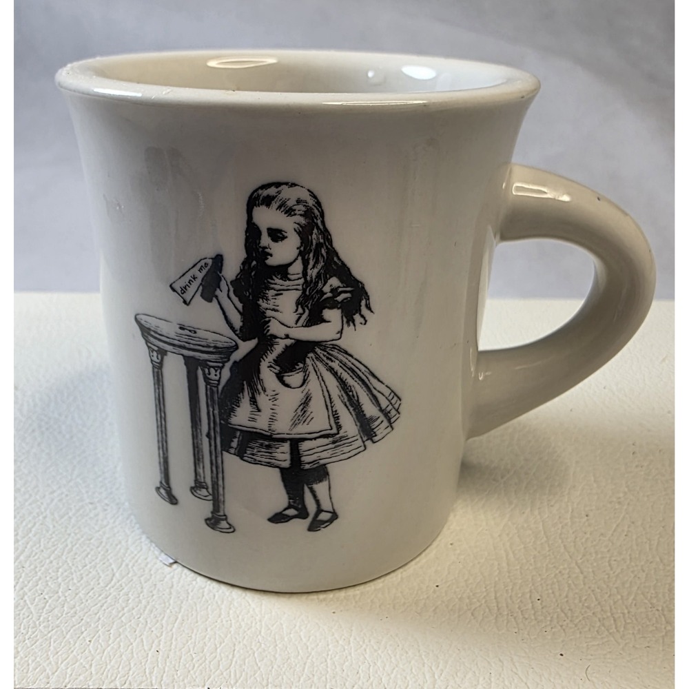 Fishs Eddy Alice in Wonderland Coffee Mug Cup 8 oz "Drink Me" Mint*
